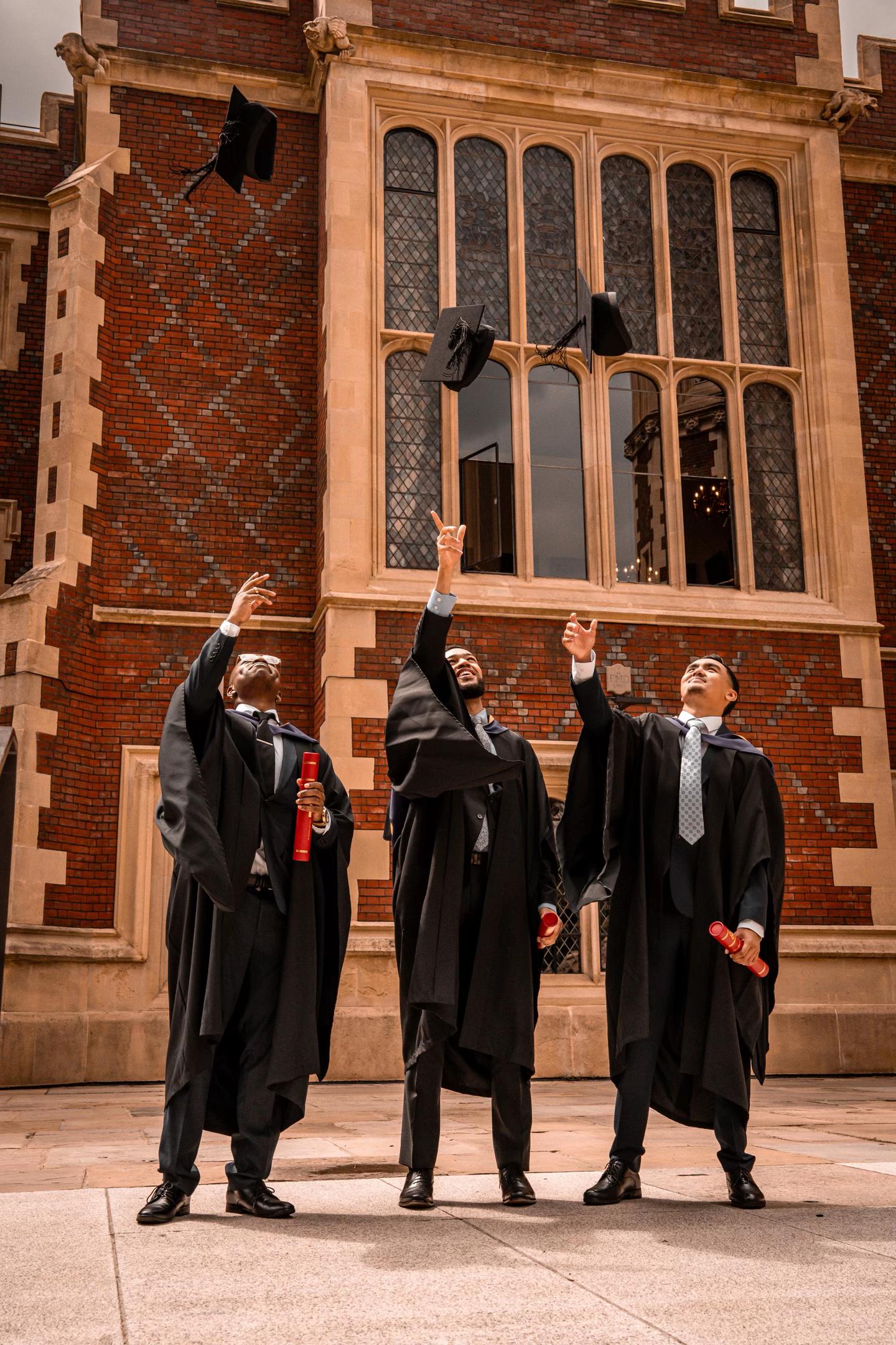 LSE law graduation — "Shout me for photography work"